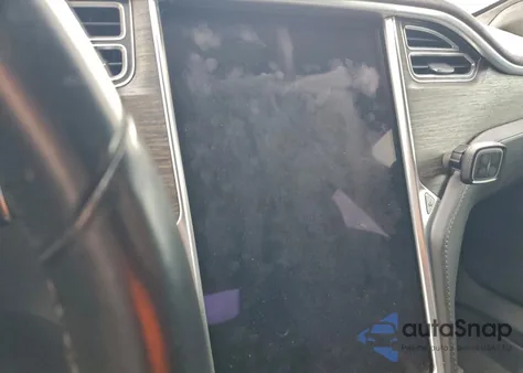 2015 Tesla Model S 85 z USA, uszkodzony, nr VIN 5YJSA1H19FF082832